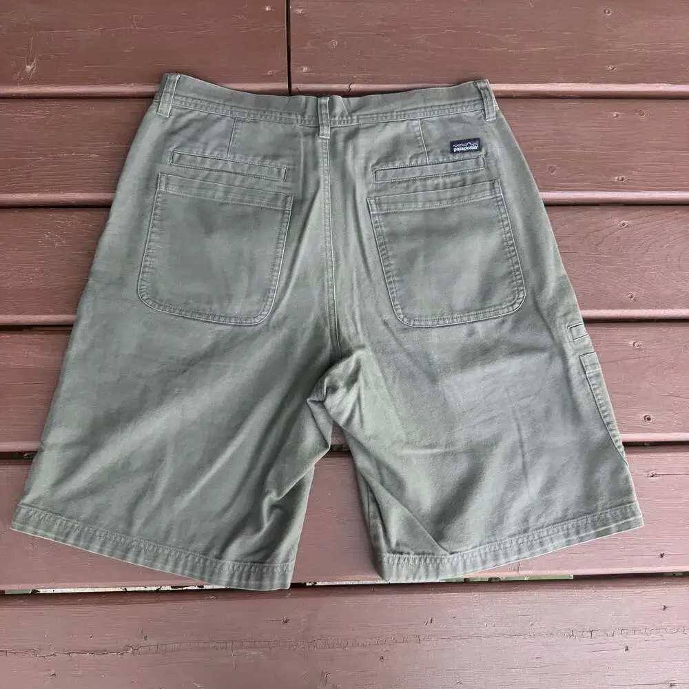 Patagonia Organic Cotton Green Canvas Utility Cargo Shorts Men's Size 32